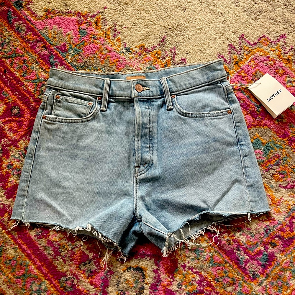 MOTHER Denim shorts the scrapper cut off size 26
